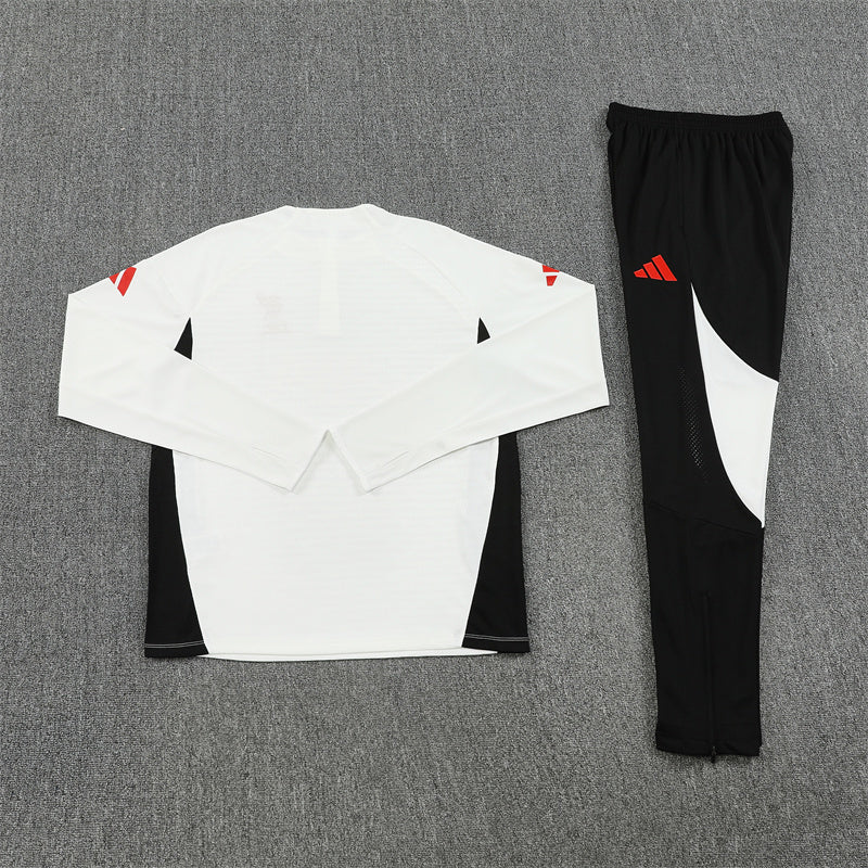 LIVERPOOL 25/26 White and Black Tracksuit